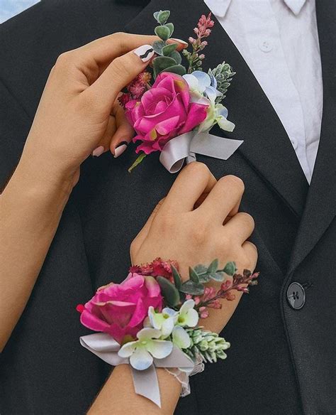 Corsage and boutonniere set – Artofit