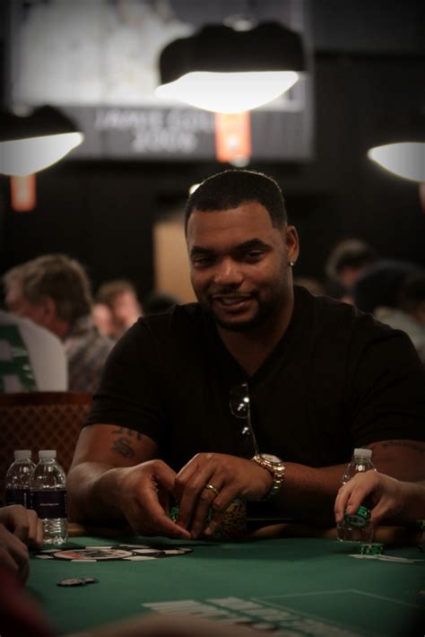 NFL's Richard Seymour:Poker Built Camaraderie for Oakland