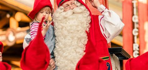 Otoño en el Pueblo de Papá Noel en el Círculo Polar Ártico - Pueblo de ...