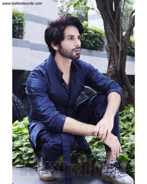 Shahid Kapoor (aka) ShahidKapoor photos stills & images