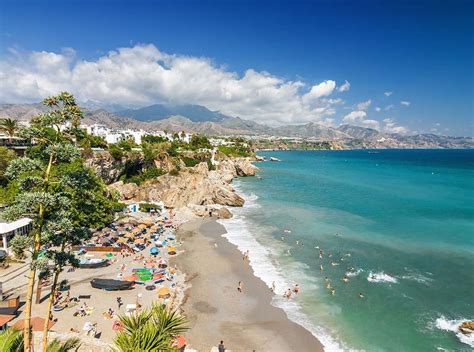 The beaches of the tropical Costa del Sol - CEGRI - SPANISH LANGUAGE CULTURE COURSES IN GRANADA ...