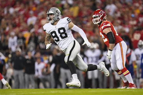 Raiders vs. Chiefs TV schedule: Start time, live stream, odds Week 18 ...