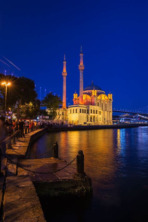 Ortakoy Mosque at night, Istanbul, Turkey | Istanbul photography, Istanbul turkey photography ...