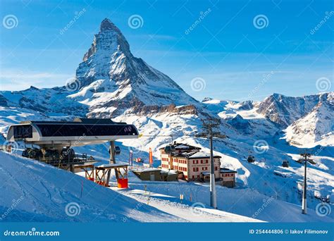 ZERMATT, SWITZERLAND - JANUARY 01, 2022: Zermatt Ski Resort Editorial ...