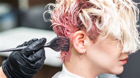 What You Need To Know Before Dyeing Your Hair A Pastel Color