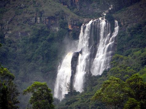 Bomburu Ella Falls, Nuwara Eliya - Timings, Swimming, Entry Fee, Best Season to Visit