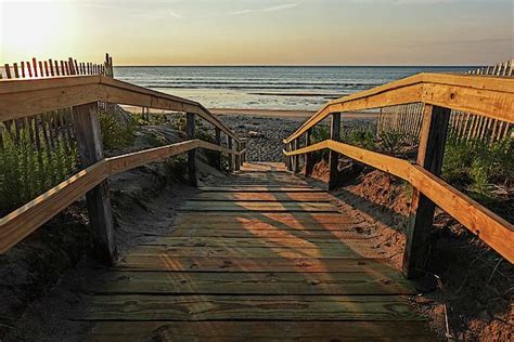 Footbridge at Ogunquit Beach at Sunrise Ogunquit Maine | Ogunquit beach, Ogunquit maine, Ogunquit