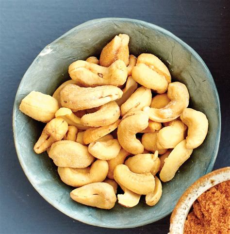 Cashews, salted and roasted - Chatelaine