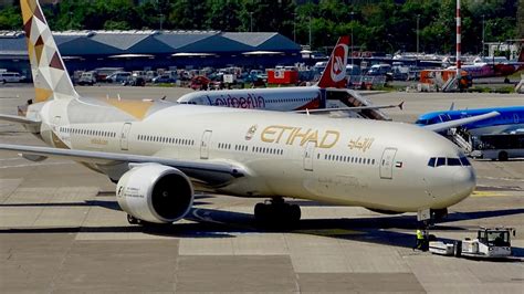 GORGEOUS Etihad Airways Boeing 777-300ER takeoff at Düsseldorf Airport | new livery - YouTube