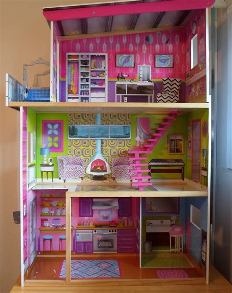 DIY Barbie Blog : *FREE* Barbie House! DIY Redecorating Project #1