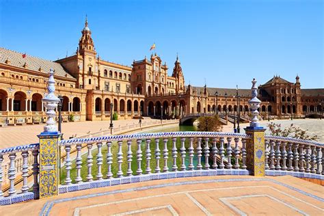 18 Top Tourist Attractions in Seville | PlanetWare