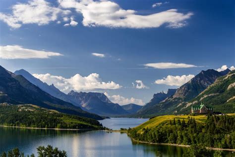 Top 3 photo spots at Waterton Lakes National Park in 2022