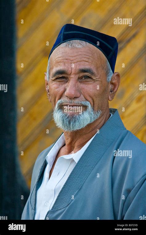 Uzbek Man in Bukhara Uzbekistan Stock Photo - Alamy