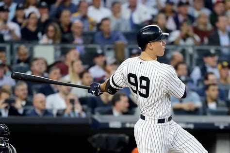 Aaron Judge wins 2017 American League Rookie of the Year