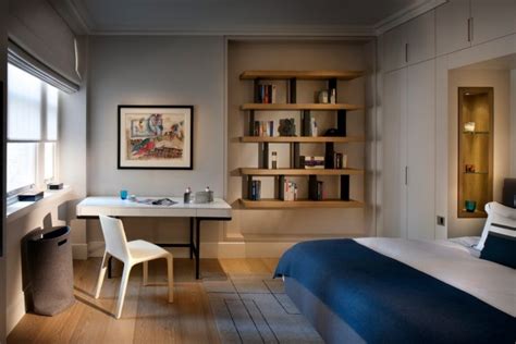 10 Beautiful Master Bedrooms with Desk Setups