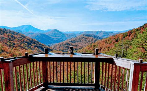 10 Photos of Cabins in Gatlinburg TN in the Fall That Will Make You Want to Visit