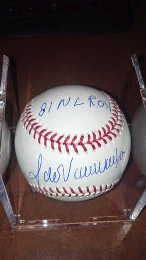 Dodger RAMblings: Fernando Valenzuela Autograph Signing - Photos and Recap