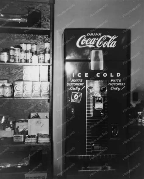 DRINK COCA COLA Vending Machine 1951 8" - 10" B&W Photo Reprint $19.99 - PicClick