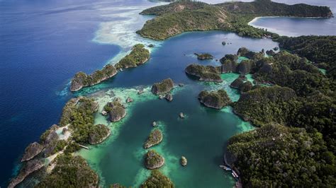 Fam Islands archipelago aerial view, West Papua, Indonesia | Windows Spotlight Images