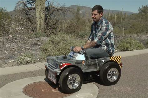 World's smallest roadworthy car built by Austin Coulson : r/WeirdWheels