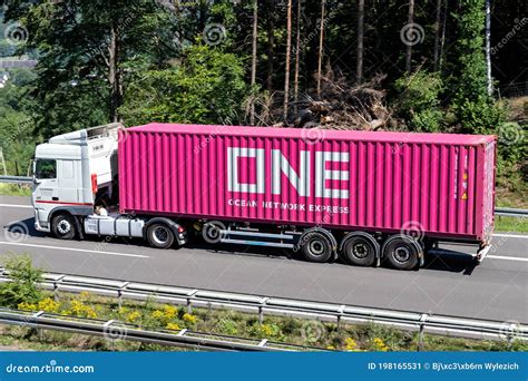 Truck with ONE container editorial photo. Image of business - 198165531