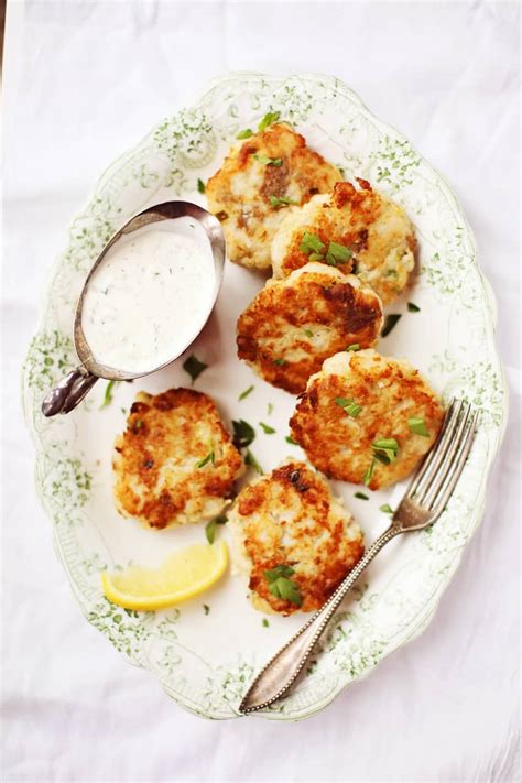 Crispy Potato-Fish Cakes - www.foodess.com