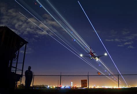 Air Traffic II | Long exposures of airplanes landing in Miam… | Flickr