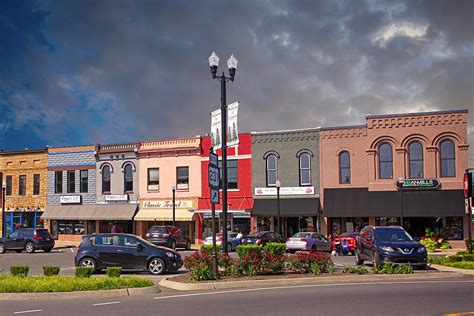 Downtown Lebanon, TN Photograph by Chris Smith