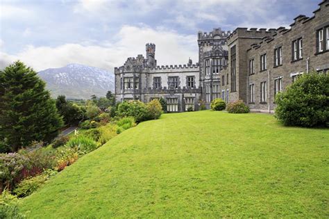 Kylemore Abbey - The History of Ireland’s Lavish Castle | The Planet D