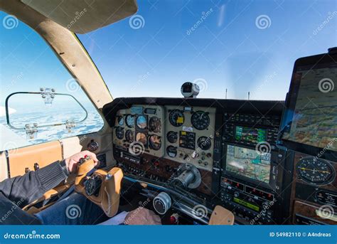 Cockpit of Old Propeller Airplane Editorial Image - Image of navigation, instruments: 54982110