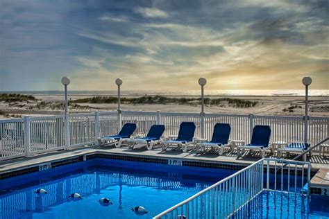 ACACIA BEACHFRONT RESORT - Updated 2024 Prices & Motel Reviews (Wildwood Crest, NJ)