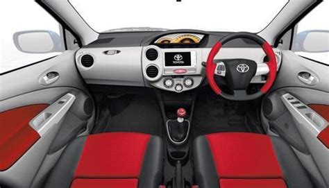 LETS STOP AT 5: TOP 5 FEATURES OF TOYOTA ETIOS LIVA