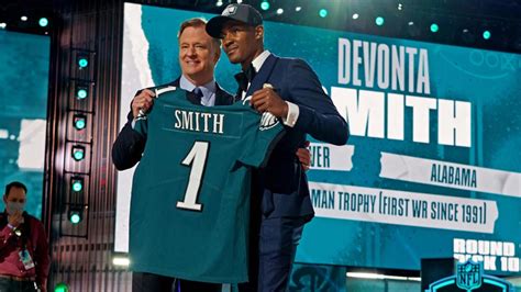 2021 NFL Draft grades: Eagles earn a 'B+' for taking DeVonta Smith with ...