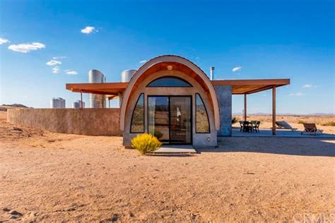 This Joshua Tree Modernist Home Could be Your New Desert Getaway