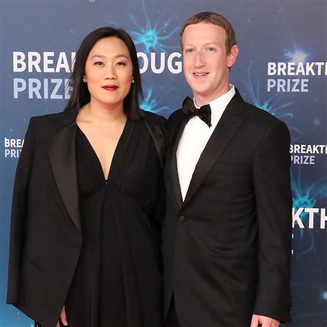 Mark Zuckerberg & Priscilla Chan Share Rare Photos of Their Daughters