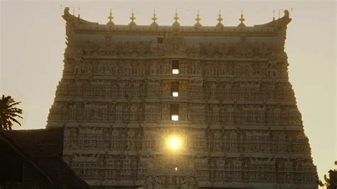 SREE PADMANABA SWAMY TEMPLE - Kamaraa