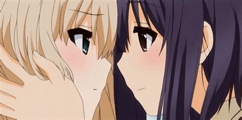 CUTEST YURI KISSES IN ANIME!