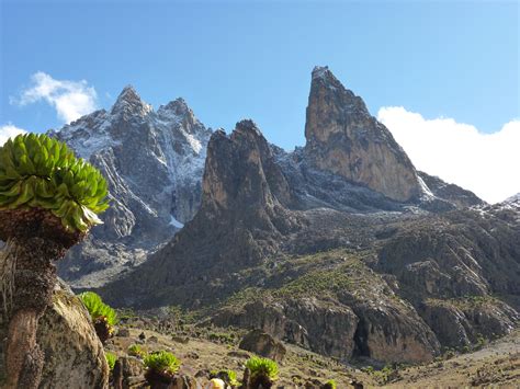 Glaciers on Mt Kenya | Lindsey Nicholson