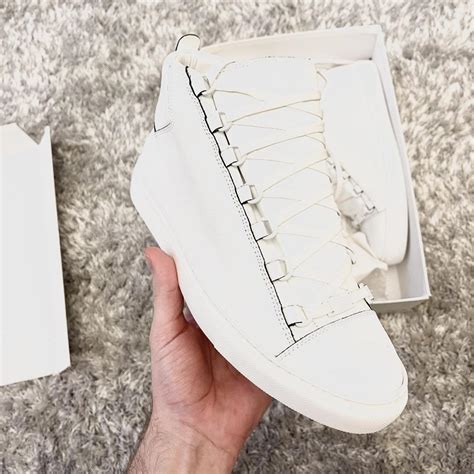 BALENCIAGA ARENA TRIPLE WHITE - SIZE 8 UK / 42... - Depop