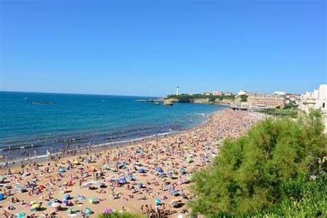 PERFECT FOR A SUMMER VISIT - Review of La Cote des Basques, Biarritz ...