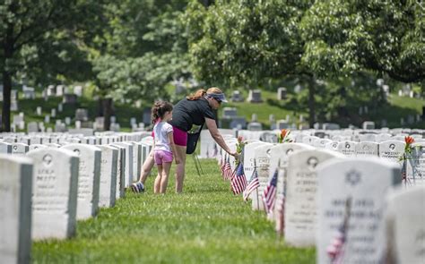 Every grave at Arlington could have a flower for Memorial Day after ...