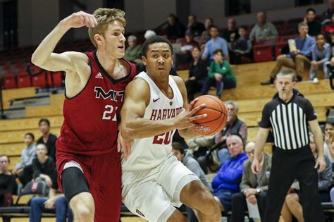 Men’s Basketball Ties Program Record in Opening Game Rout of MIT | Sports | The Harvard Crimson