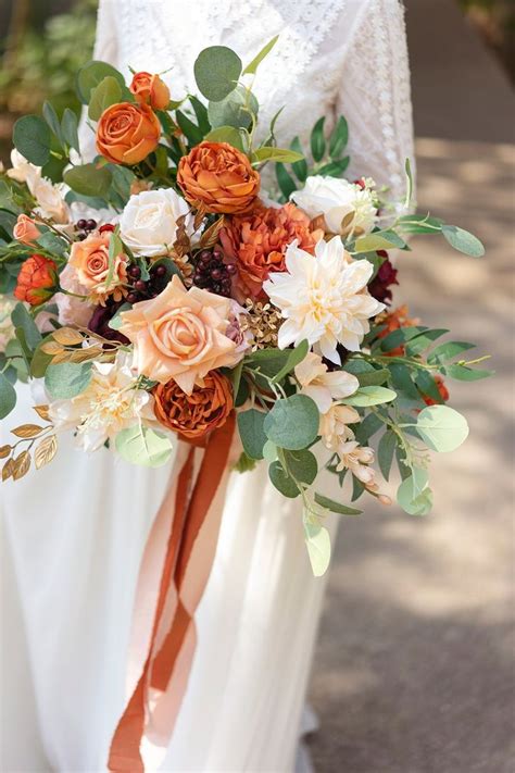 17 | Wedding flower arrangements fall, Bridal bouquet, Orange wedding flowers