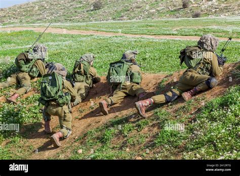 Israeli Army Infantry High Resolution Stock Photography and Images - Alamy