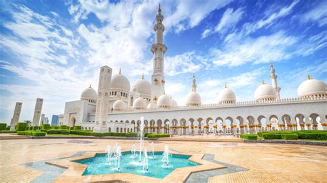 Grand Mosque, Dubai, Dubai - Book Tickets & Tours | GetYourGuide