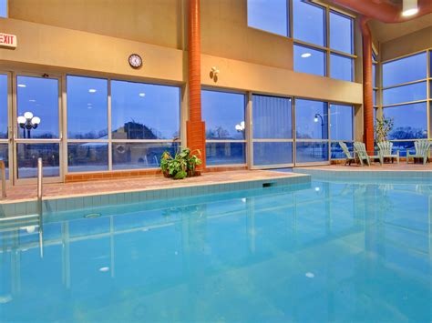 Holiday Inn Peterborough-Waterfront - Free Internet & More