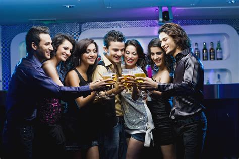 Nightlife in India: Where to Party, Drinking Age, Curfews