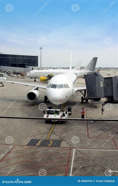 Plane Departing From Walkway Stock Photos - Image: 3068763