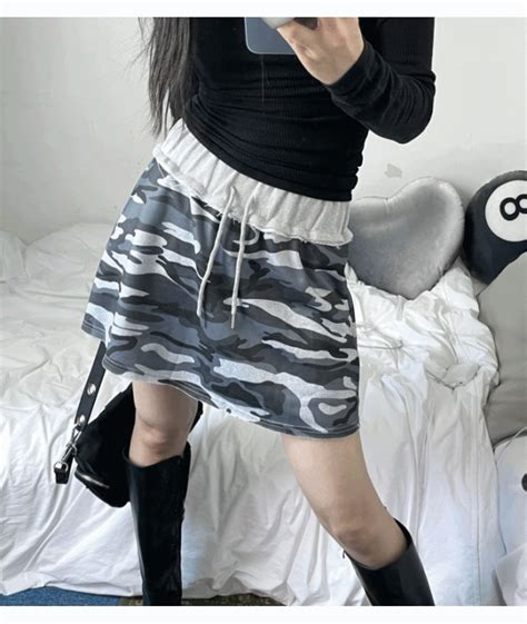 camo mini pants skirt - 에이블리