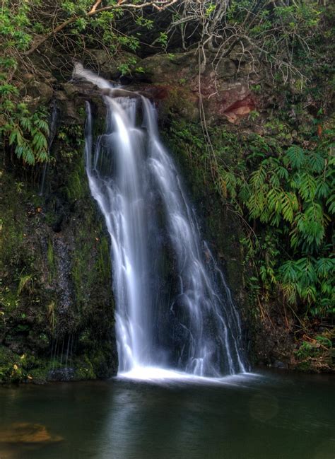 Waterfall Pololu Valley | davidlepnyc | Flickr